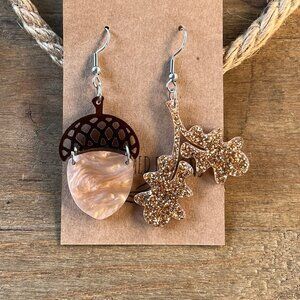 Acorn leaf earrings